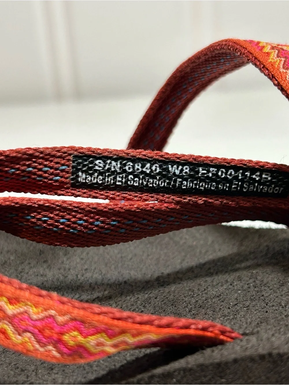 Teva olowahu strappy Women's Black Sandals with Red-Orange Patterned Straps